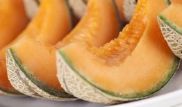 吃哈密瓜吐气,吐气成香，尽享夏日清新